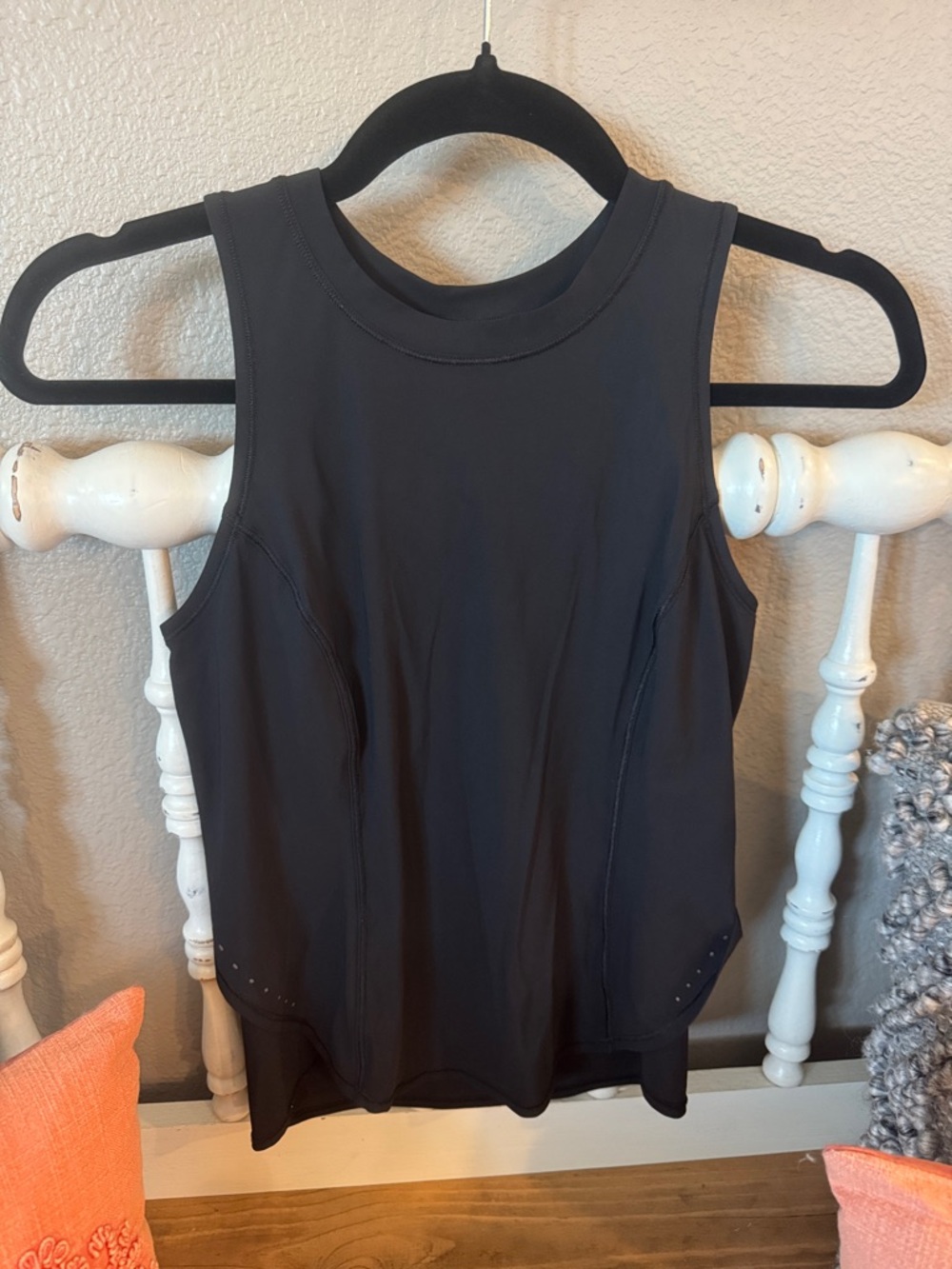 Lululemon Women’s Black Sleeveless Active Tank Top